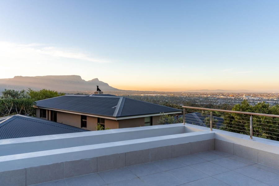 4 Bedroom Property for Sale in Stonehurst Mountain Estate Western Cape